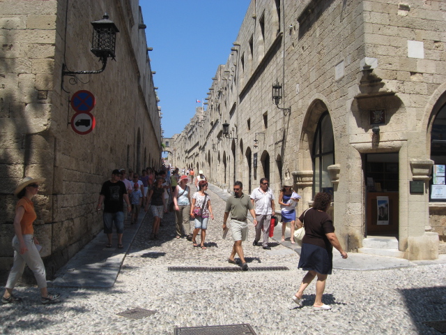The Famous Street of Knights – Ippoton Street